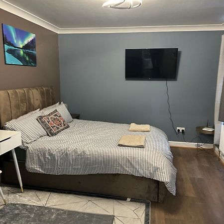 Amazing Ground Floor One Bedroom Apartment Forest Road London Kültér fotó